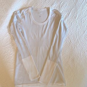 Lululemon Swiftly long sleeve
